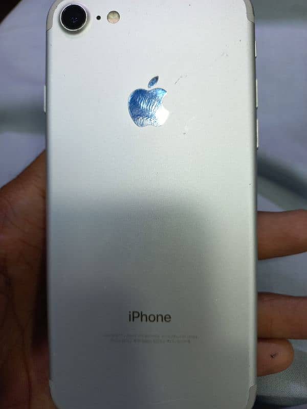 iPhone 7 32gb 9