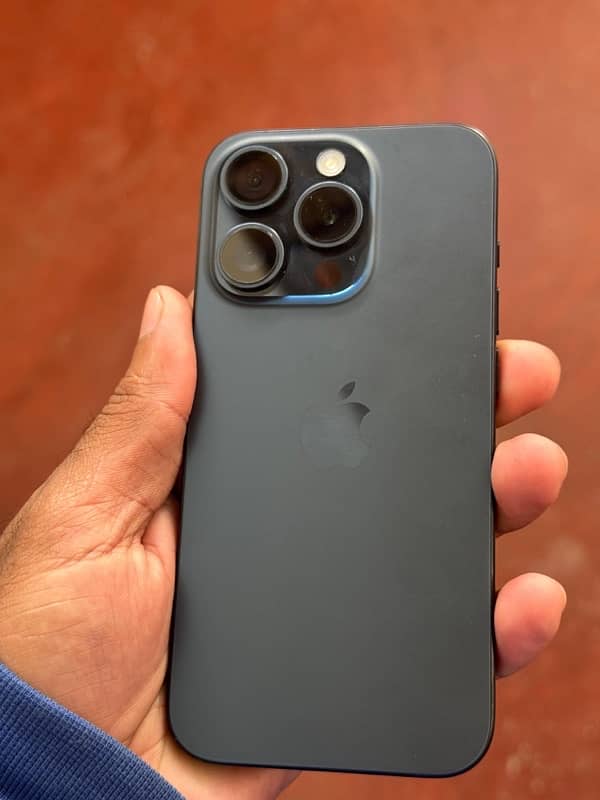 Iphone 15pro jv blue clr 3