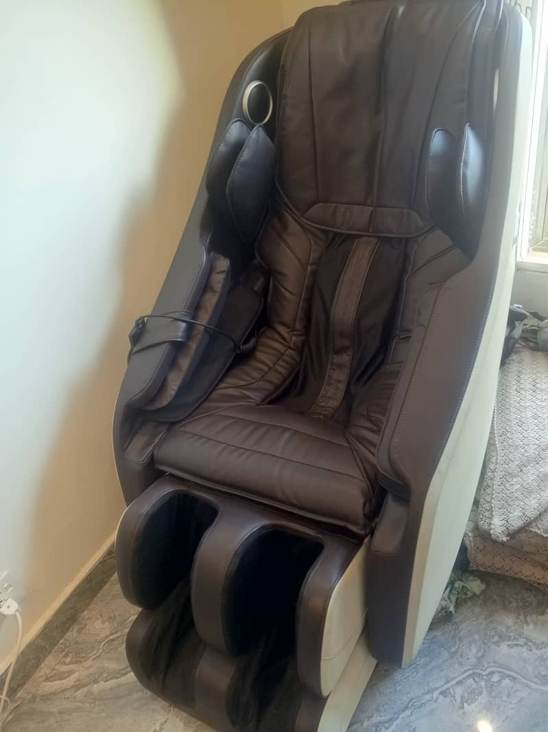 Buckman massage chair model TCM-211 2