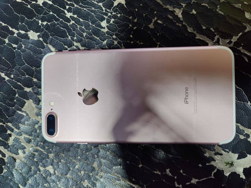 iphone 7 plus PTA proved Factory unlocked ha 128/ 1