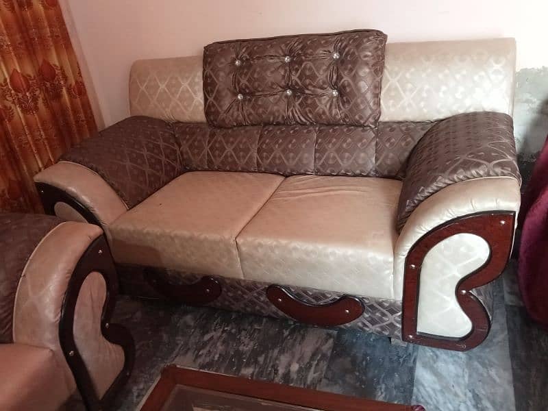 06 Seater SOFA Sets With Table With 03 Extra Chairs 4