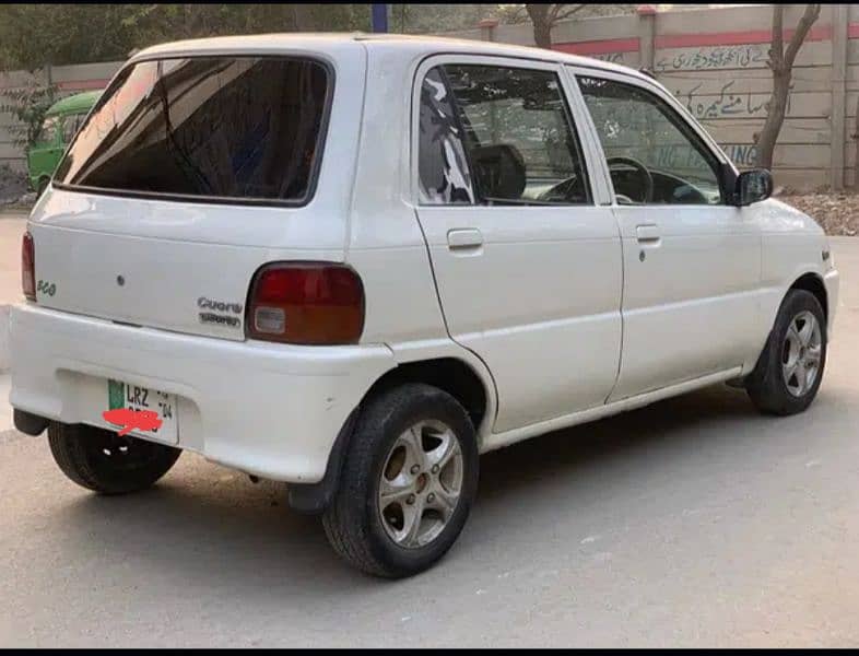 Daihatsu Cuore 2004 3