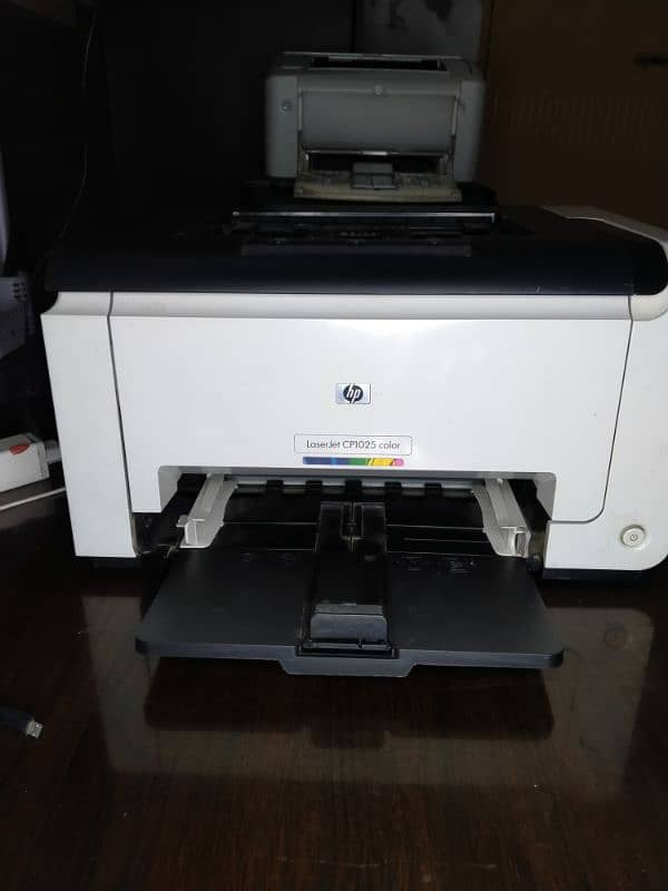 Hp lazerjet color printer 1025 0