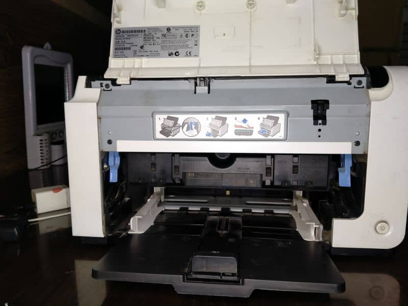 Hp lazerjet color printer 1025 3