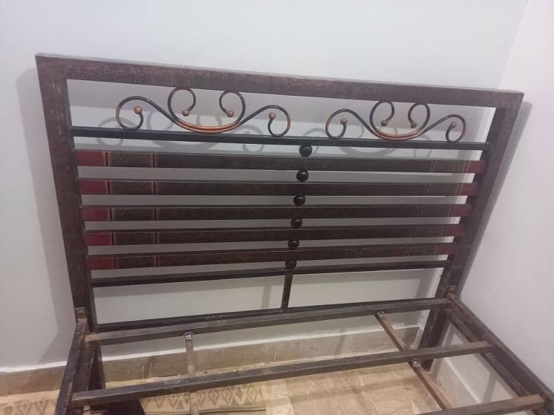 Iron bed 4/6 2