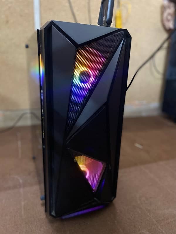 I am selling gaming pc 10by 10 conditions 2