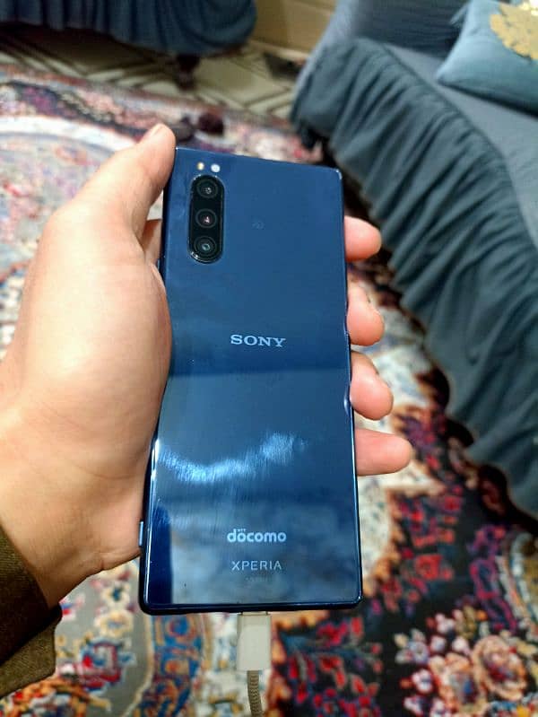 Sony Xperia 5 6