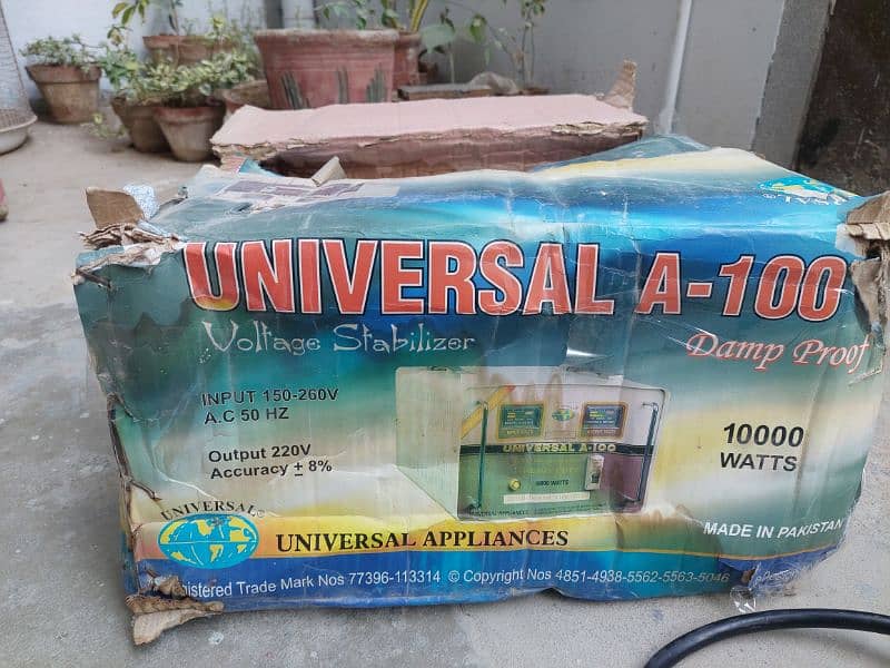 Universal Stablizer 10000 W 3