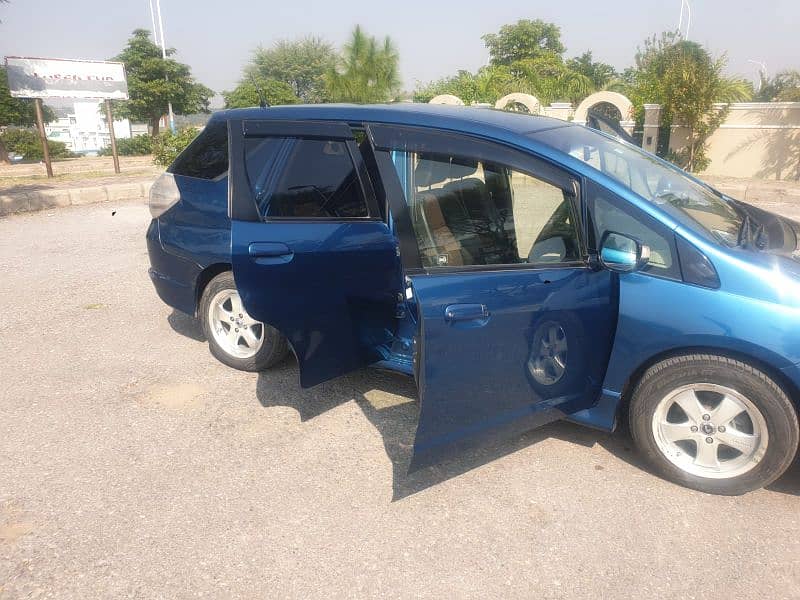 Honda Shuttle Fit 2012 15