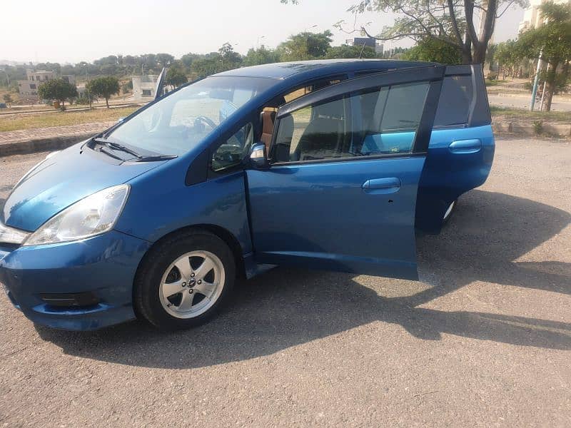 Honda Shuttle Fit 2012 16