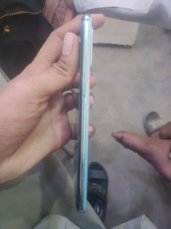 OPPO F15 3