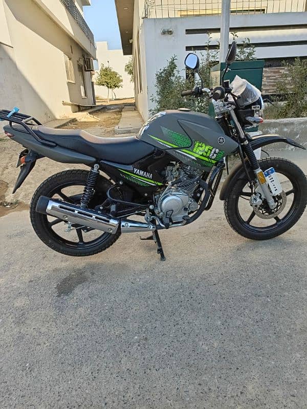 Ybr 125G 8