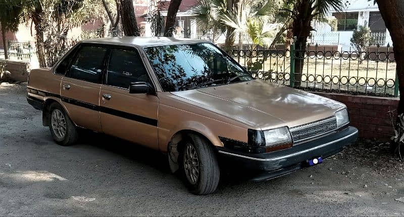 Toyota Corona 1986 EFI (LPG+Petrol) karachi Registered is up for sale. 2