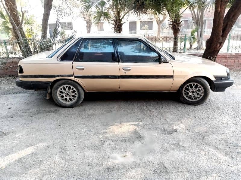 Toyota Corona 1986 EFI (LPG+Petrol) karachi Registered is up for sale. 3