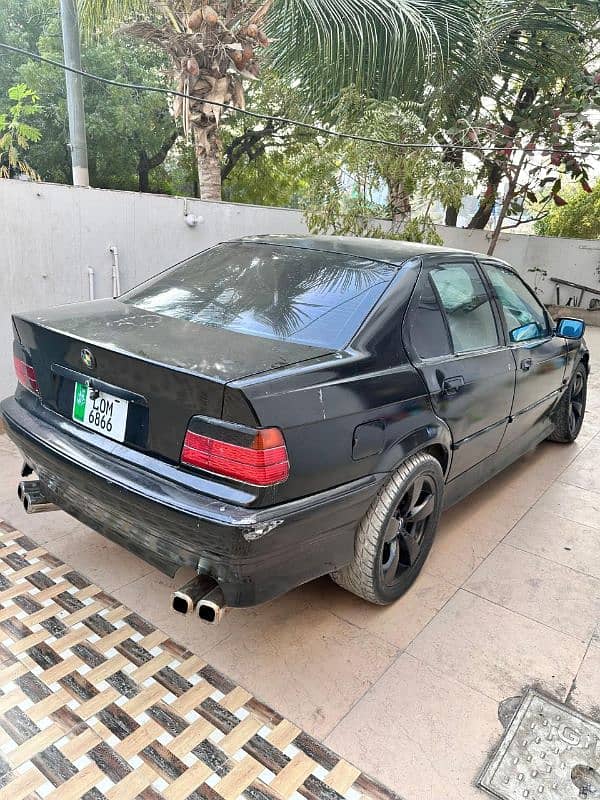 BMW E36  1992 8