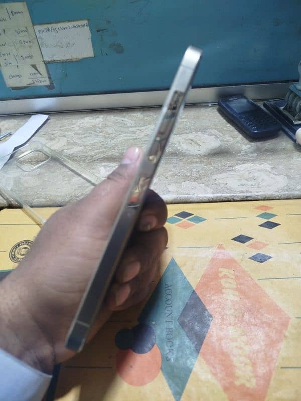 iPhone 13pro max non pta 3