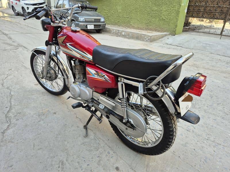 Honda 125 2016 ISB Num 5