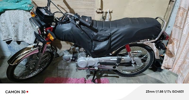 Honda CD 70 model 2015 4