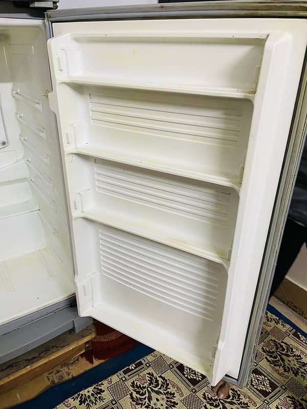 dawlance fridge for sale 0