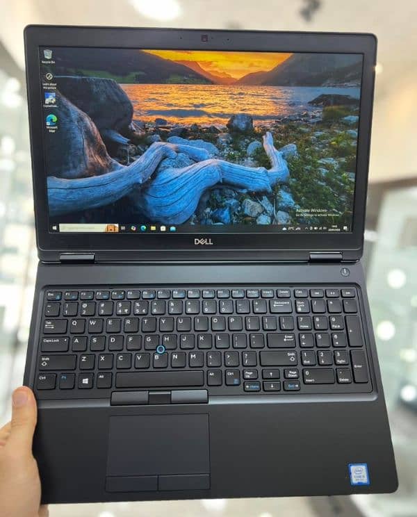 dell latitude E5590 i5 8th generation 1