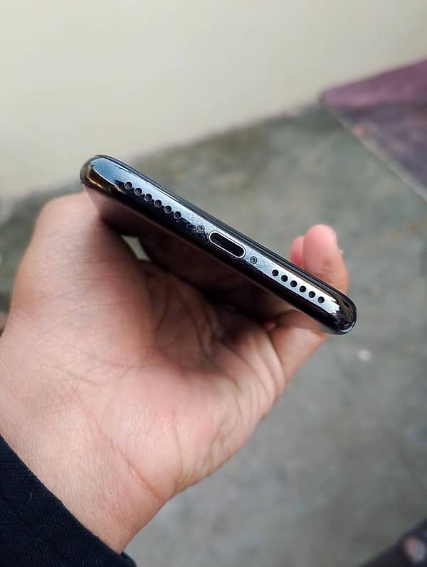 iPhone X for urgent sale because of need case 2