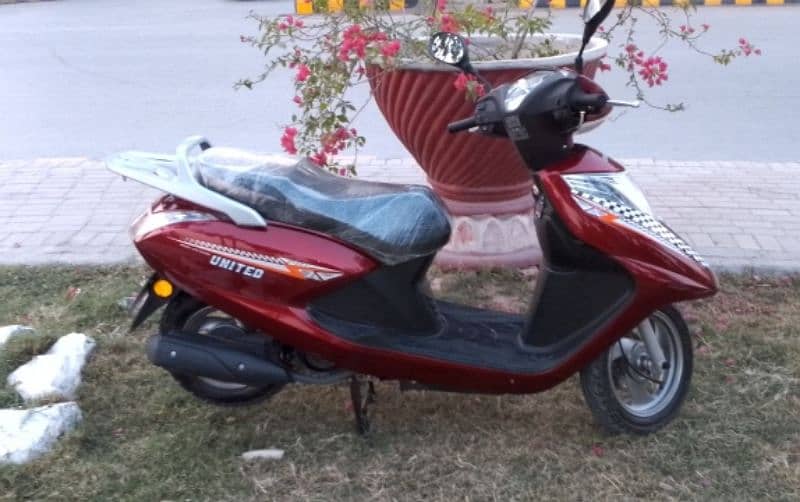 100cc scooter 2