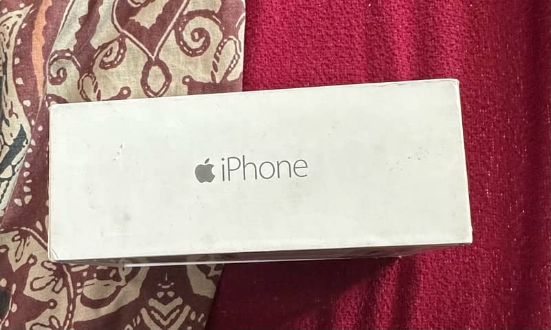 Apple iPhone 7 32 GB PTA approved 3