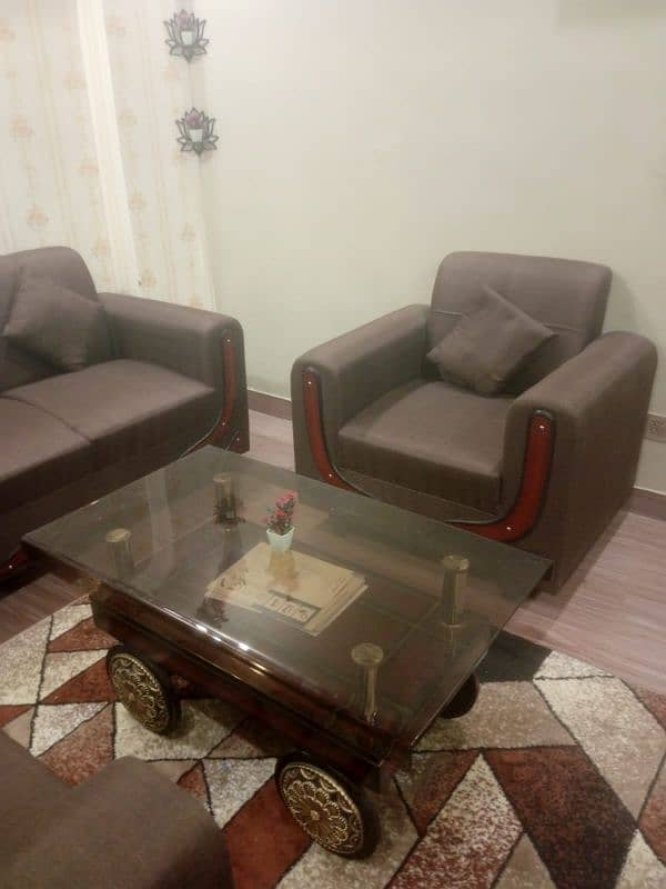 Sofa set with unique centar Tabal 0