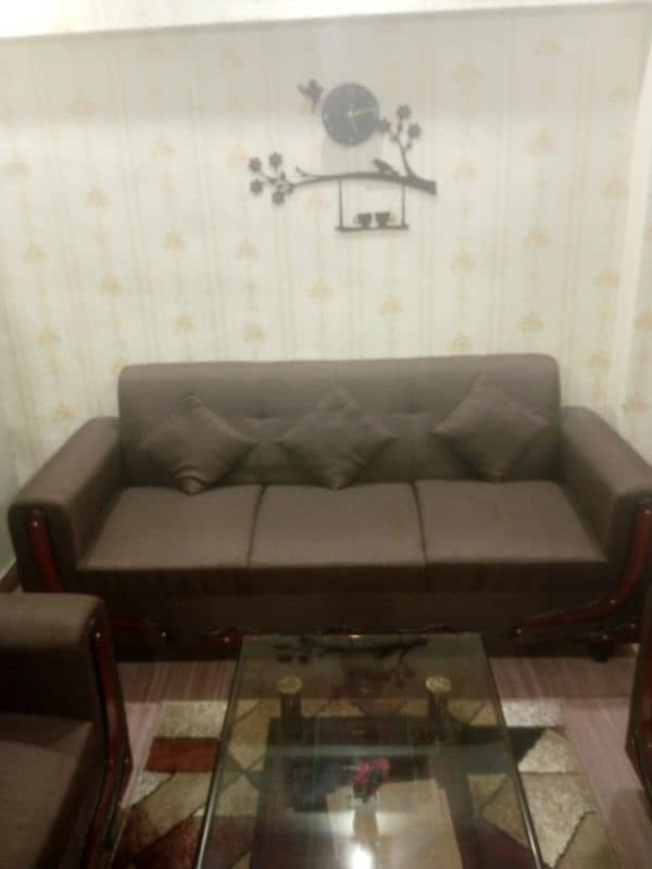 Sofa set with unique centar Tabal 1