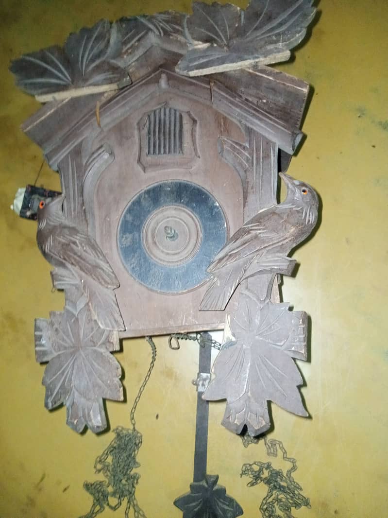 Antique clock more than 100 years 6