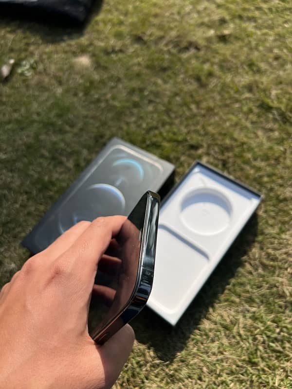 iphone 12 pro max fu 128gb with box 4