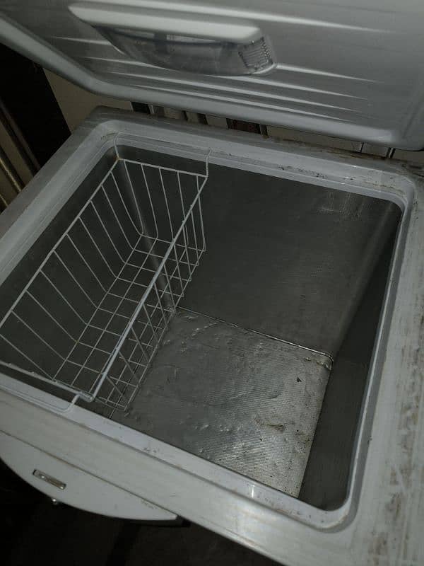 Refrigerator & Freezer for sale (not working) 3