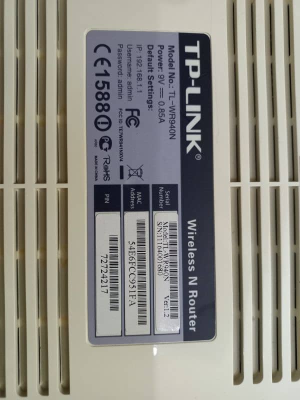 TP-LINK TL-WR940N Router 8