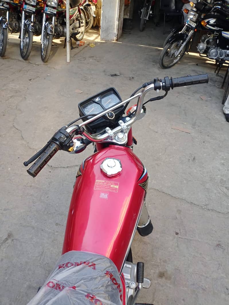 honda cg 125 2014/2015 Just Like New / Honda CG 125 2014 / 2015 3