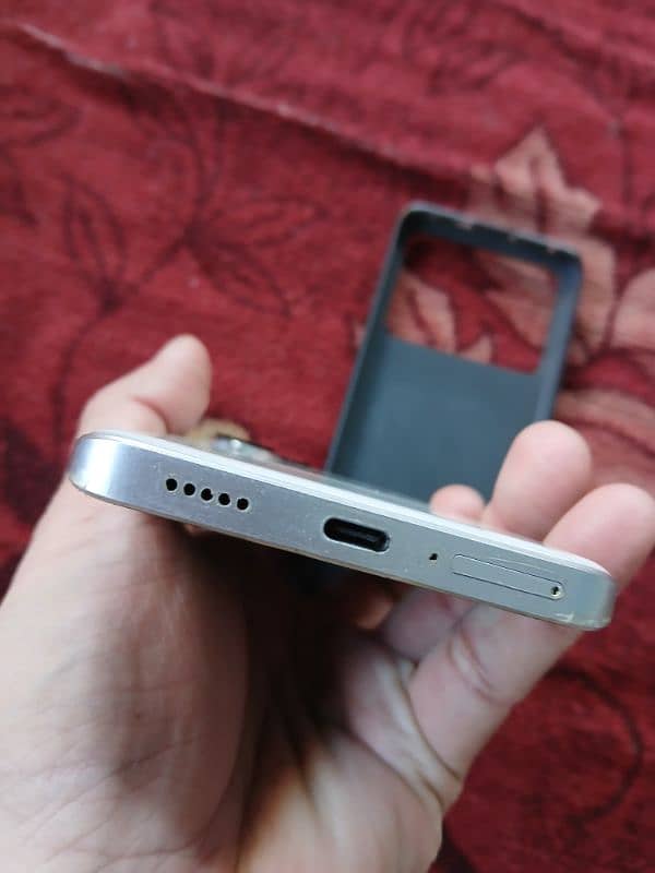 Redmi Note 13 Pro plus 2