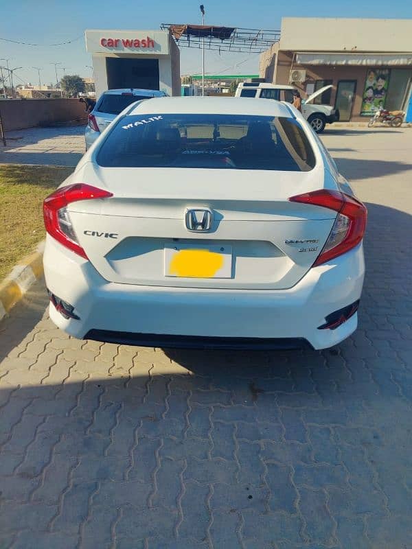 Honda Civic Oriel 2018 3