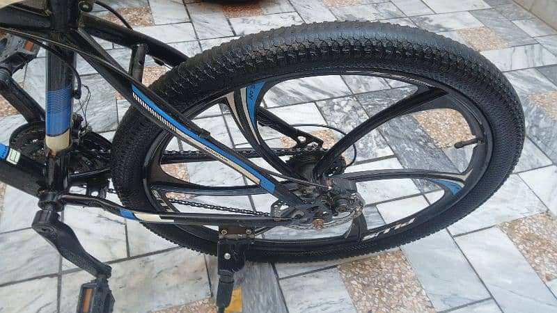 PLUS CYCLE MTB 6