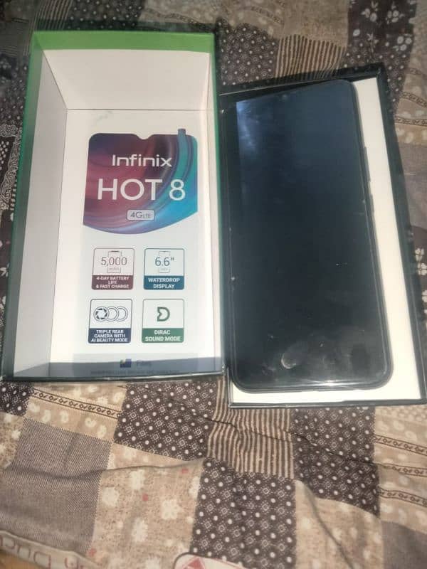 urgent sale infinix hot 8 with box 2