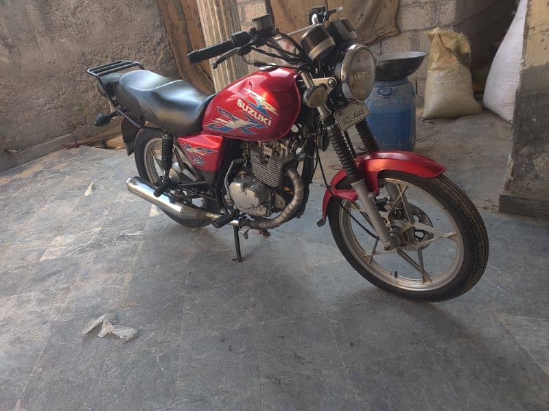 Suzuki GS 150 SE 5