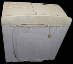 Dawlance DW-8200 Semi-Automatic Washing Machine (Used, Needs Repair)