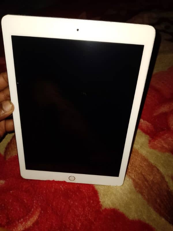 iPad 5th Generation 128gb 1