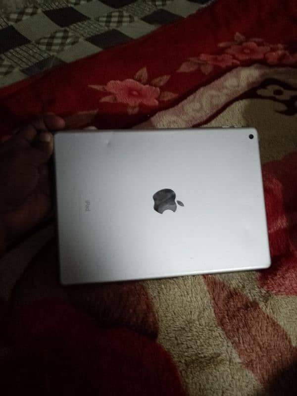 iPad 5th Generation 128gb 4