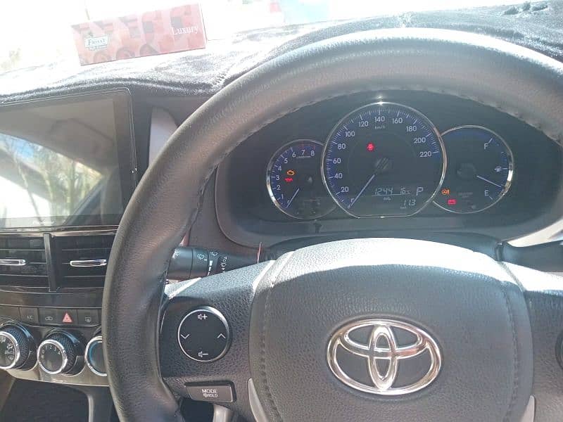 *Toyota Yaris 1.3 Top variant 2020*  1 owner 1