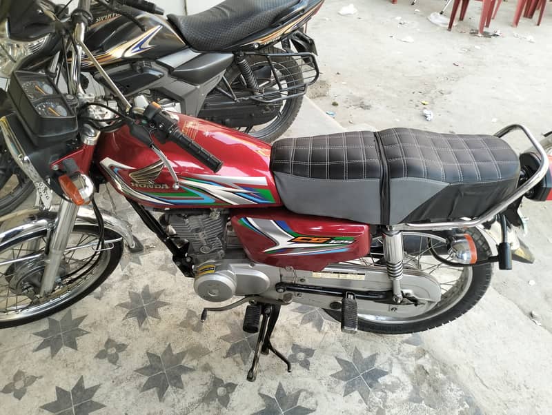 Honda CG 125 Urgent For Sale | Honda In Bikes | Total Geniune 1