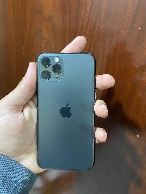 iphone 11 pro in good condition 73% battery health 64gb water pack 0