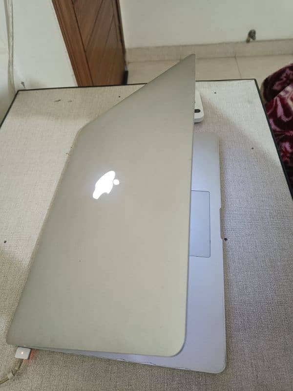 MAC BOOK PRO 2015 4