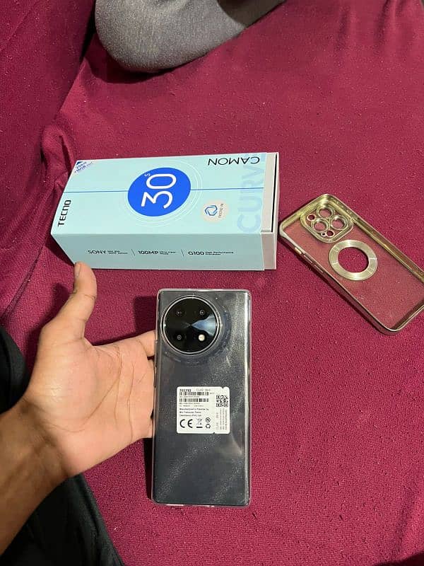 camon 30s 8 GB 256 GB black color only just 2 days ago opened the box 1