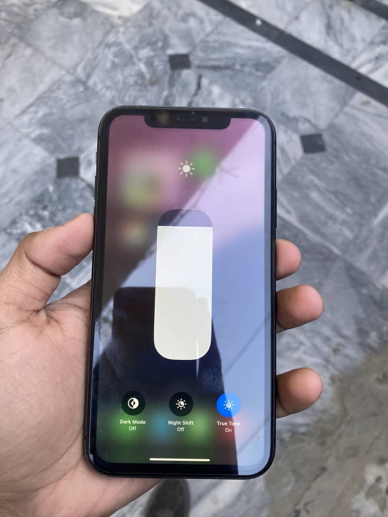 iPhone 11 64 gb factory unlock 2