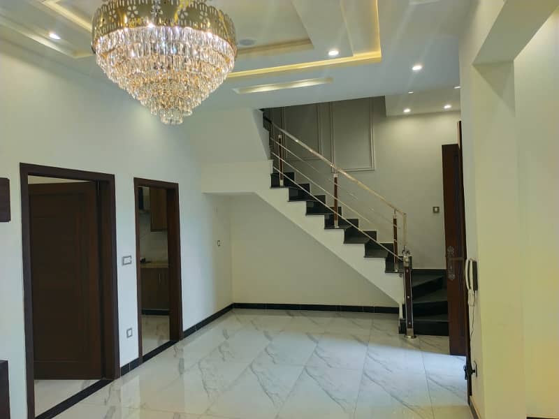 10 Marla House For Rent In L-Block Khayaban-e-Amin Society Lhr. 13