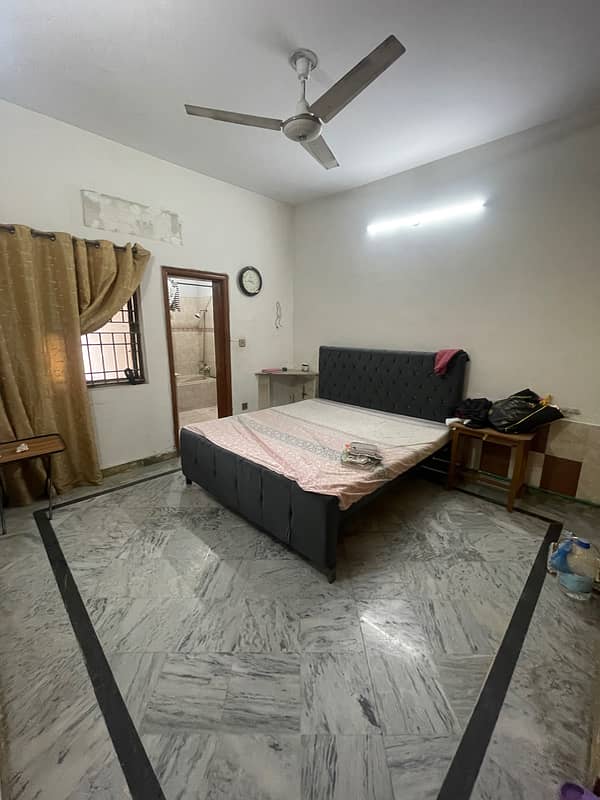 10 Marla Ground Portion For Rent In Pwd With Lawn Area 8